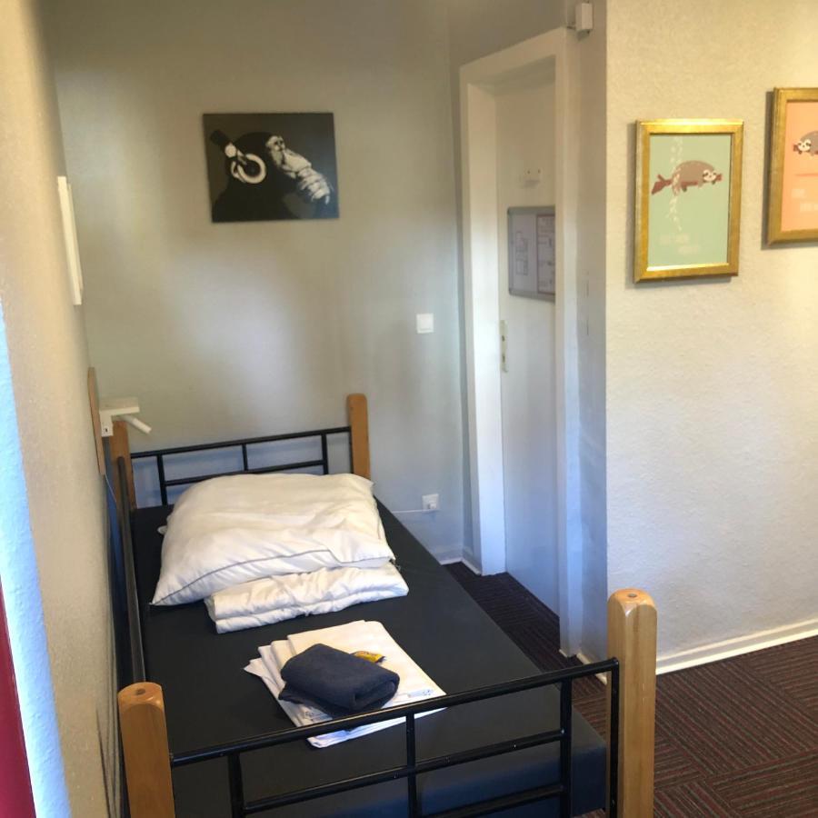 Auberge de jeunesse Backpackers Dusseldorf - Self Check-In Extérieur photo